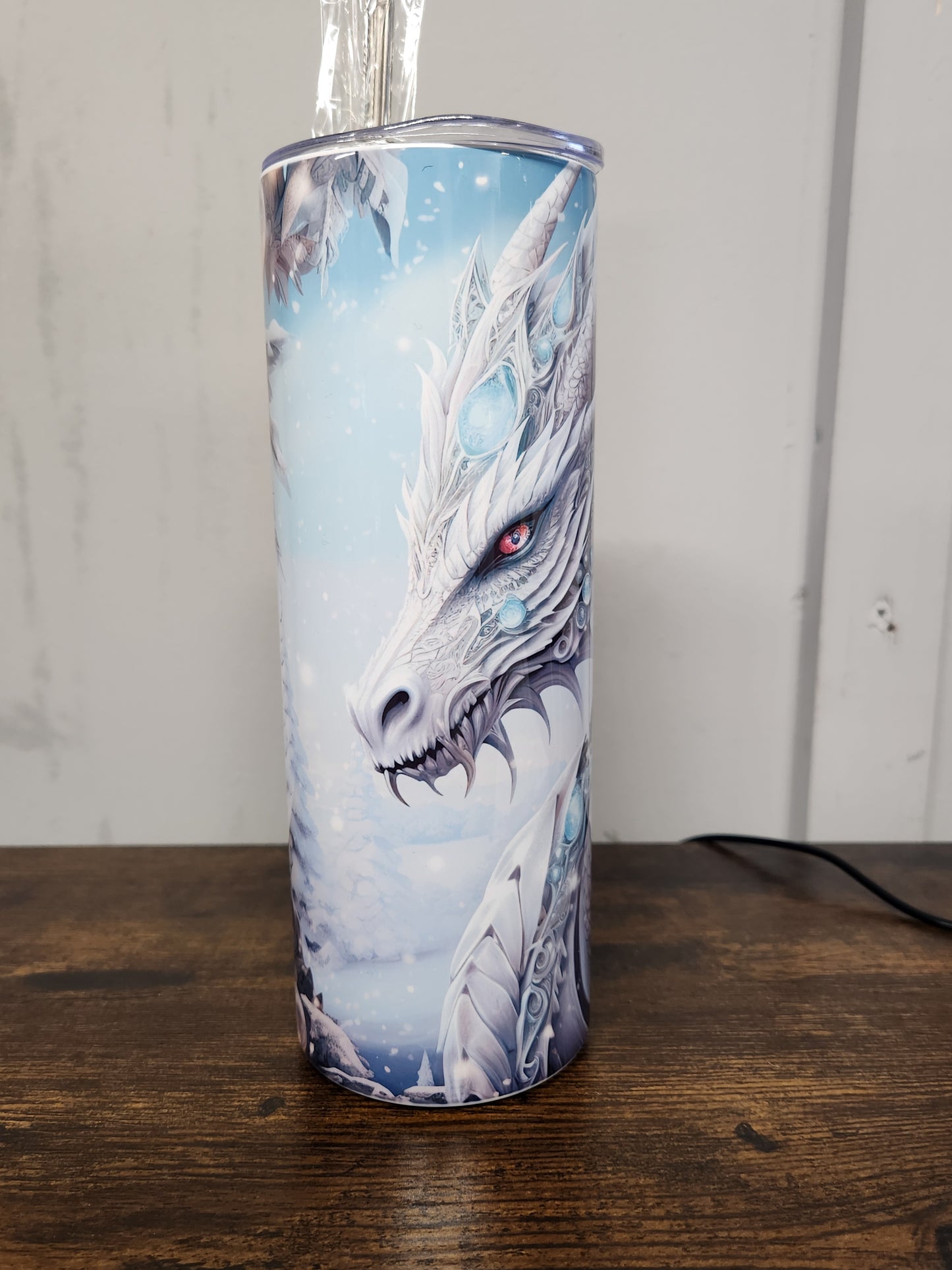 Amazing Ice Dragon Tumbler - Plastic Protection Lid - Metal Straw with Cleaning Brush for Beverages - Bottle, Drinkware