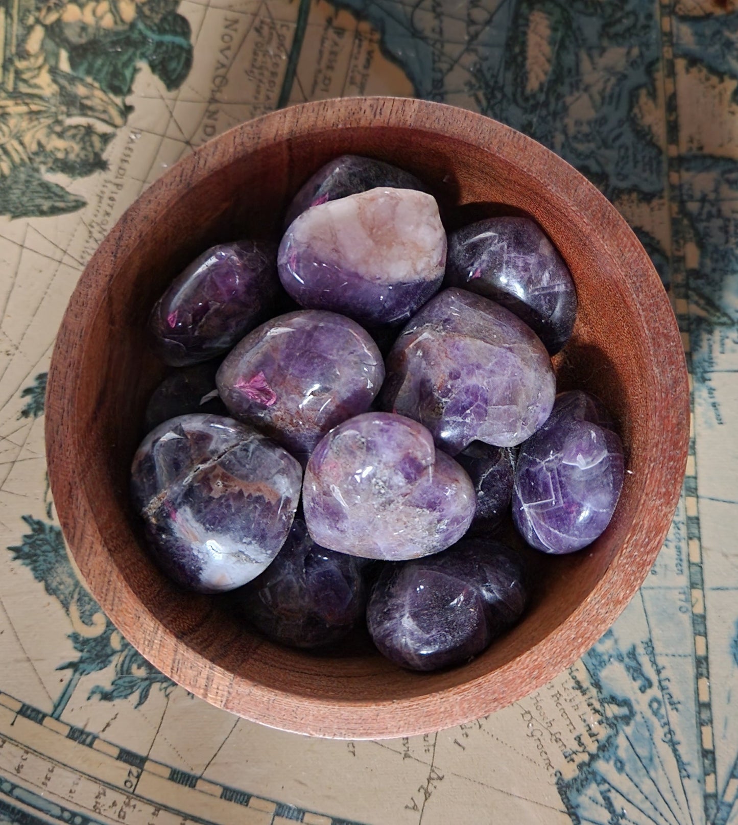 Lovely Chevron Amethyst Heart in Cupped Healing Hands Dish - strength and Power