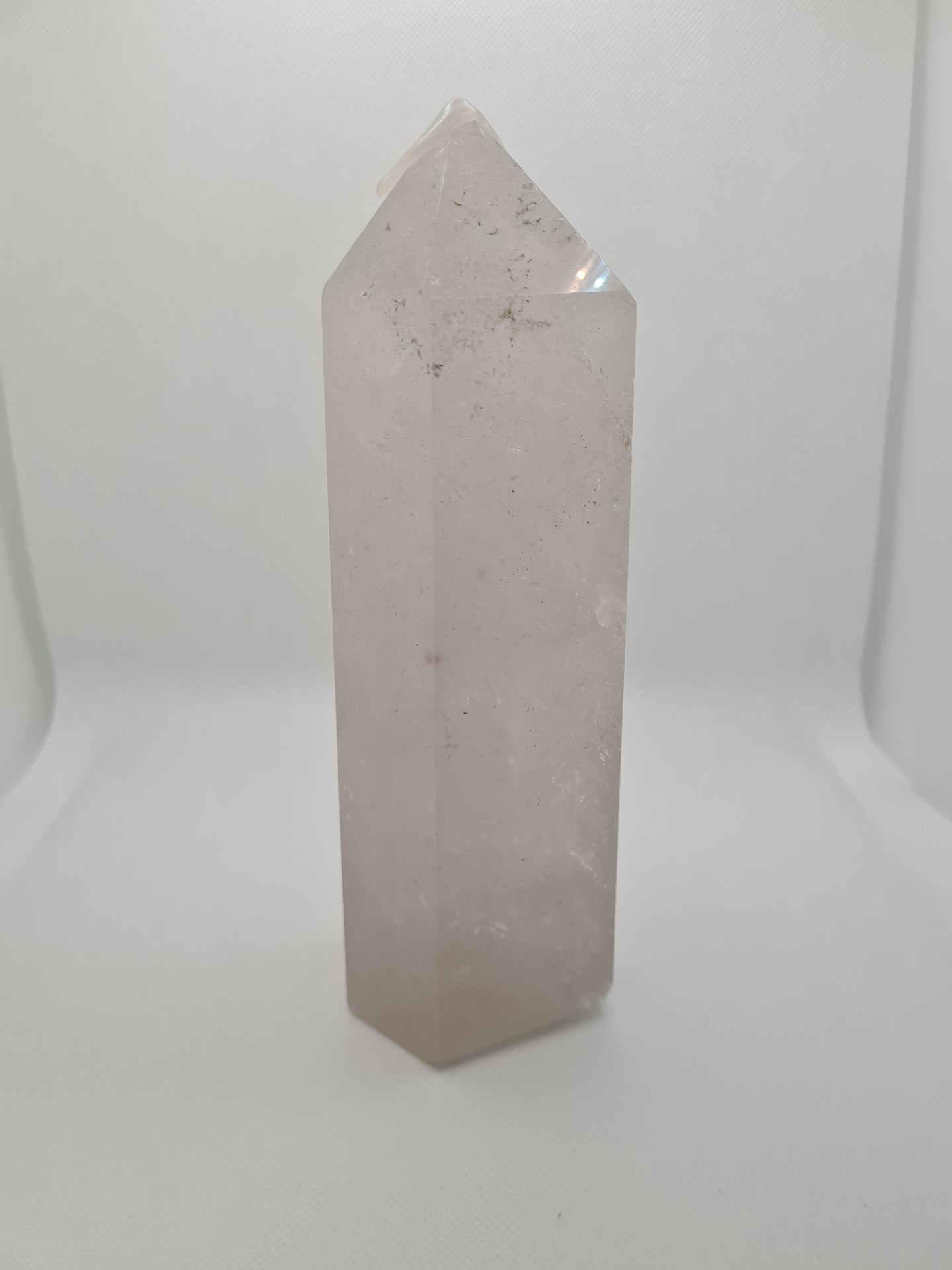 Beautiful Large Clear Quartz tower, magnificent rainbows, clear quartz point 1510 g