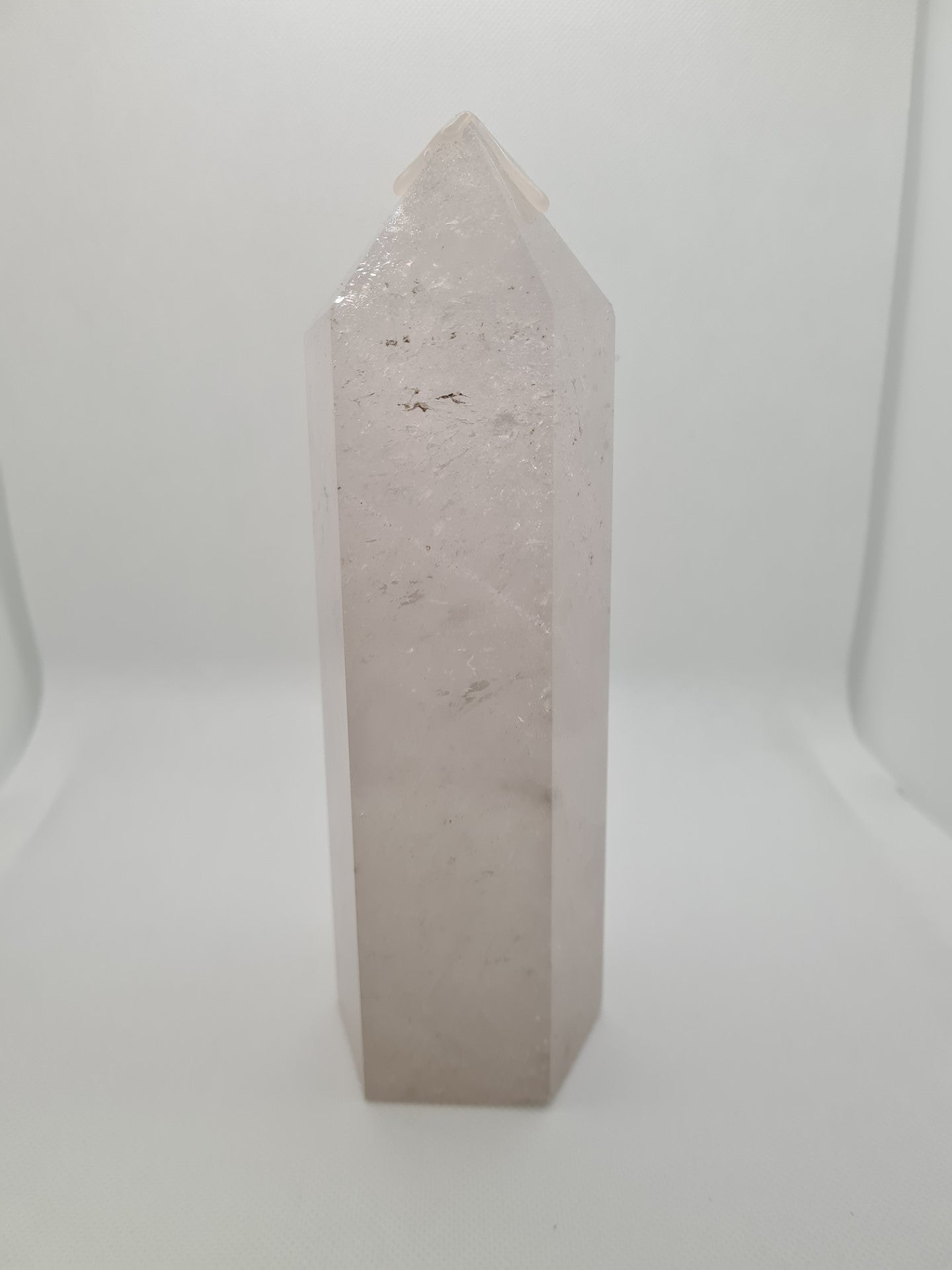 Beautiful Large Clear Quartz tower, magnificent rainbows, clear quartz point 1510 g