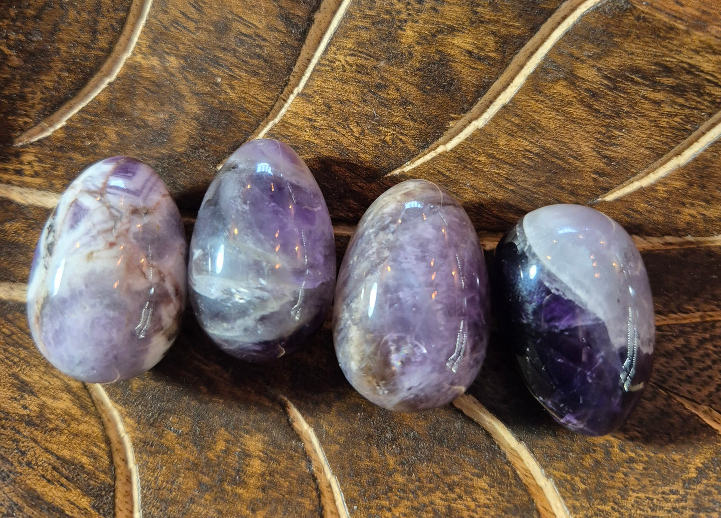 Lovely Crystal Eggs, Amethyst, Sodalite, Howlite, approx. 30mm