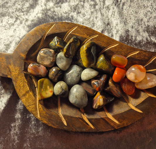 Individual tumble stone - choice of five - Bamboo leaf jasper,  muggle stone,   carnelian,  lion skin jasper, labradorite