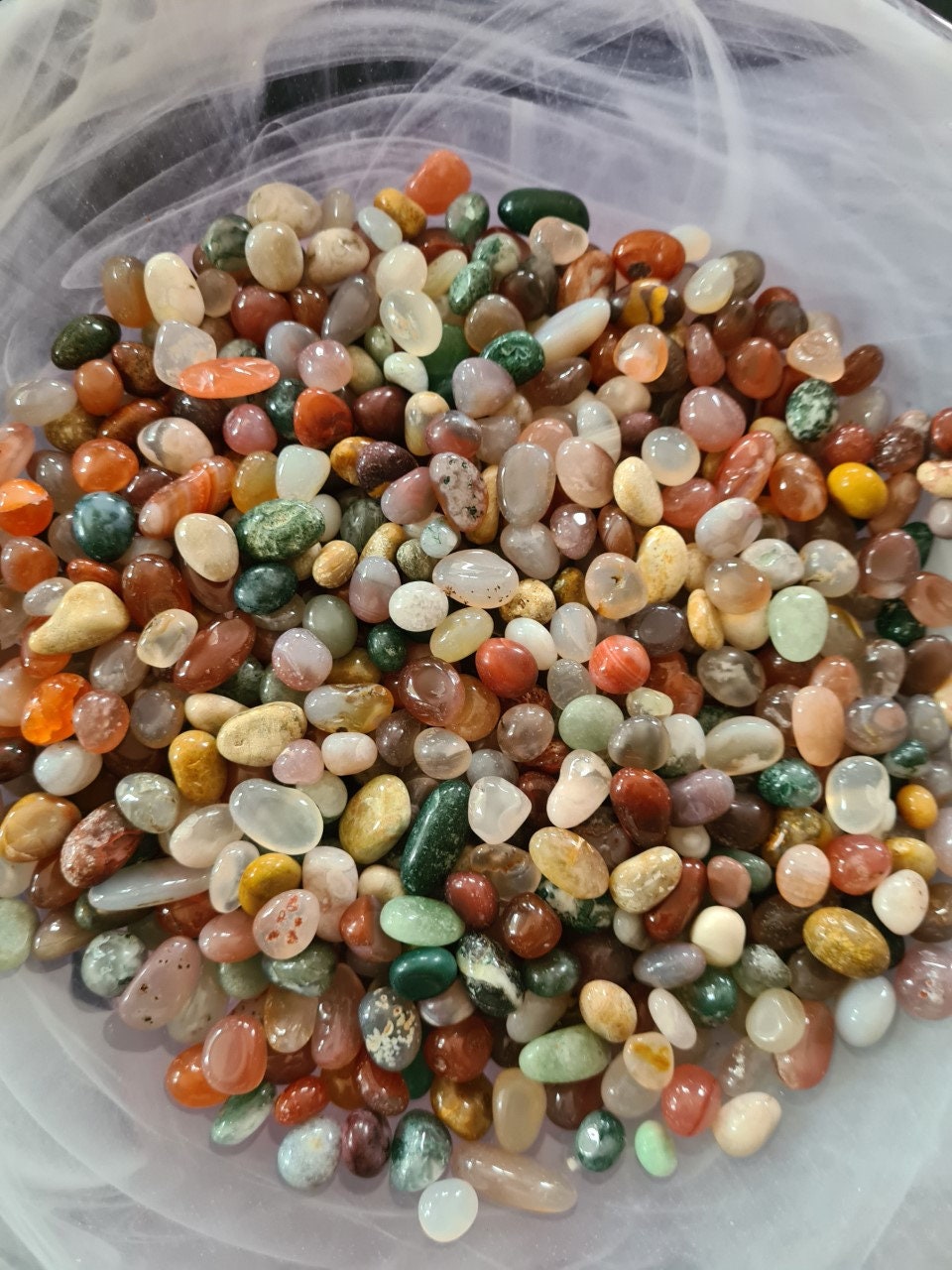 Lovely Mixed Agate Gemstone Undrilled Chips / Mixed  Agate Crystal Undrilled Chips / Small Mixed Agate Tumbled Stones