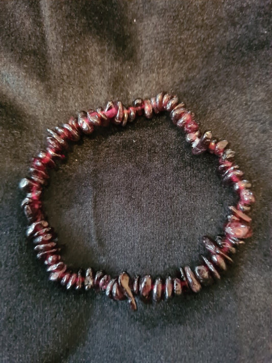 Blood Garnet Chip Stone Bracelet